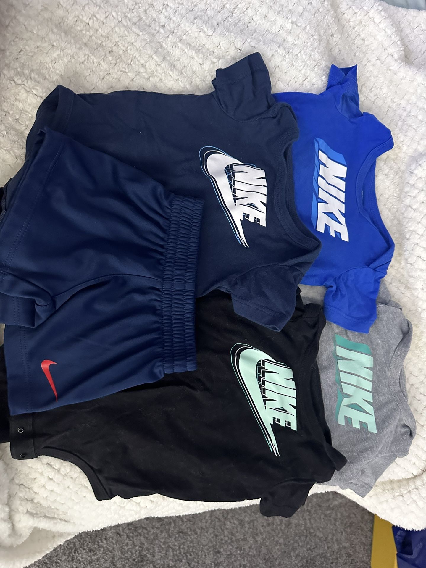 Nike Baby Boy Clothes 0-3