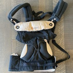 Ergo Baby Carrier With Insert