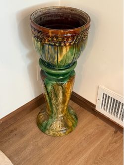 Flower  pots & stands