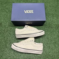 Pearlized Vans Size 8.5mens