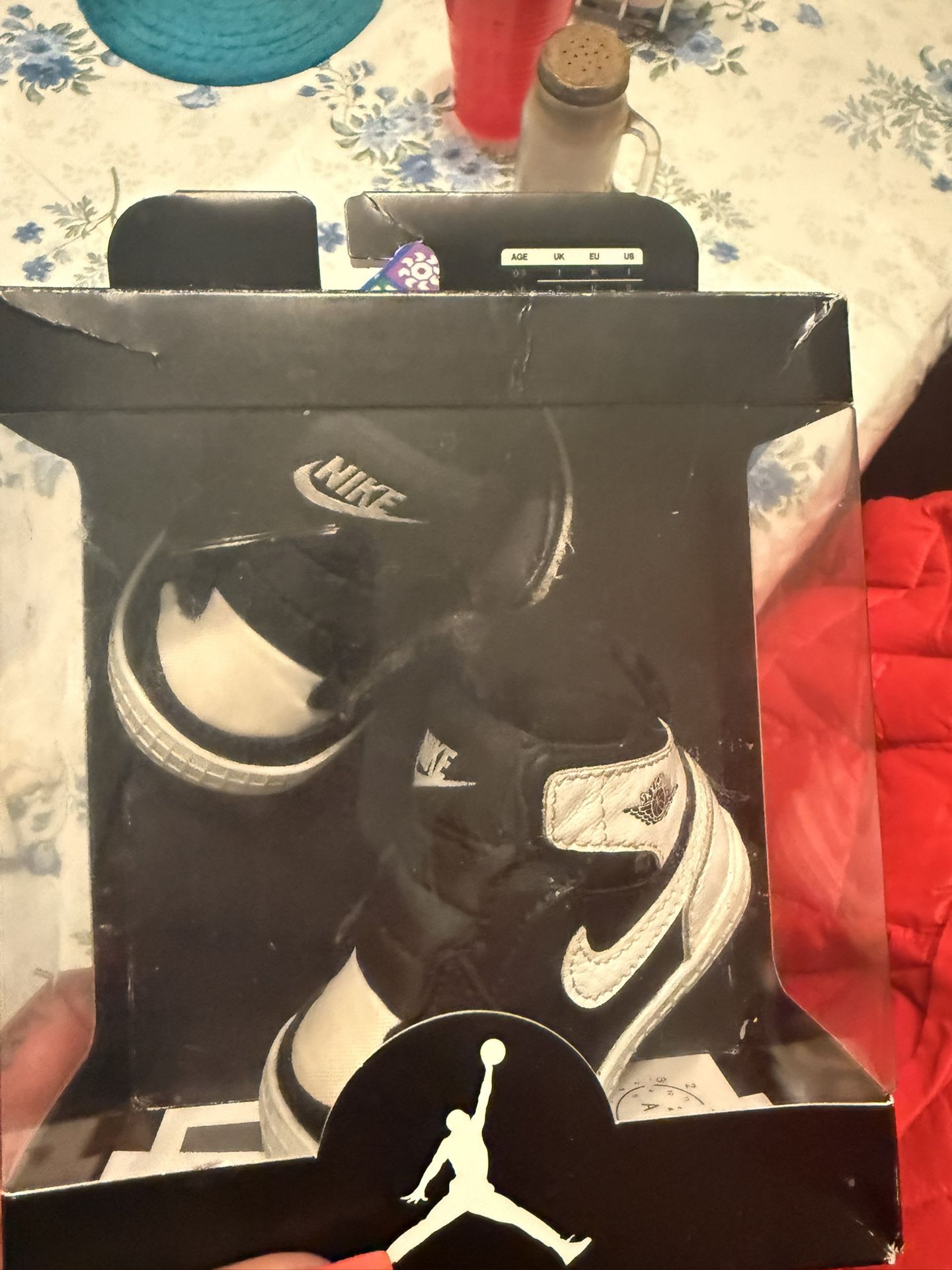 2c Easy On’s Like New $55 Best Offer