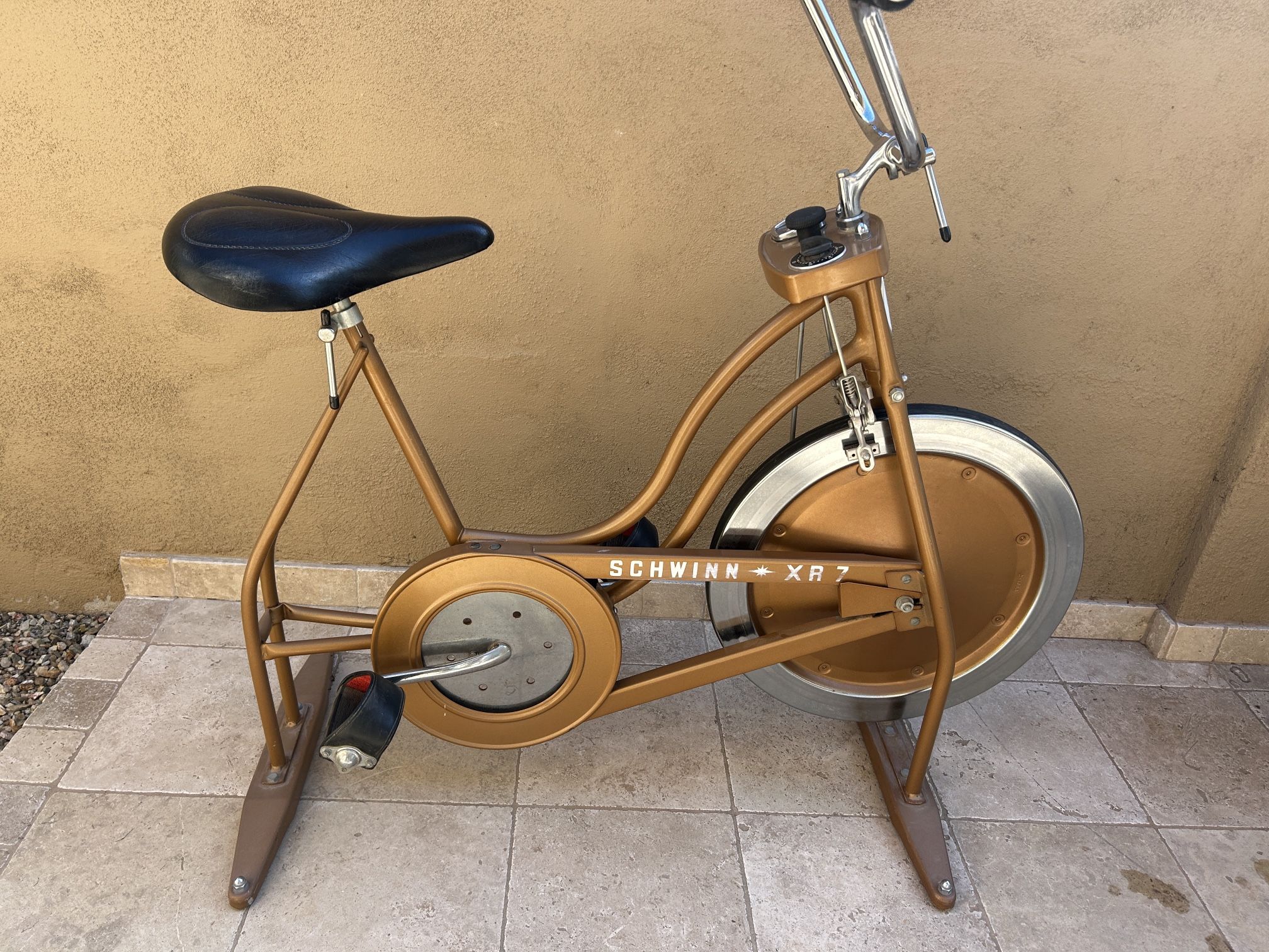 Schwinn XR7 Vintage Exercise Bike