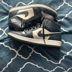 jordan 1 mids