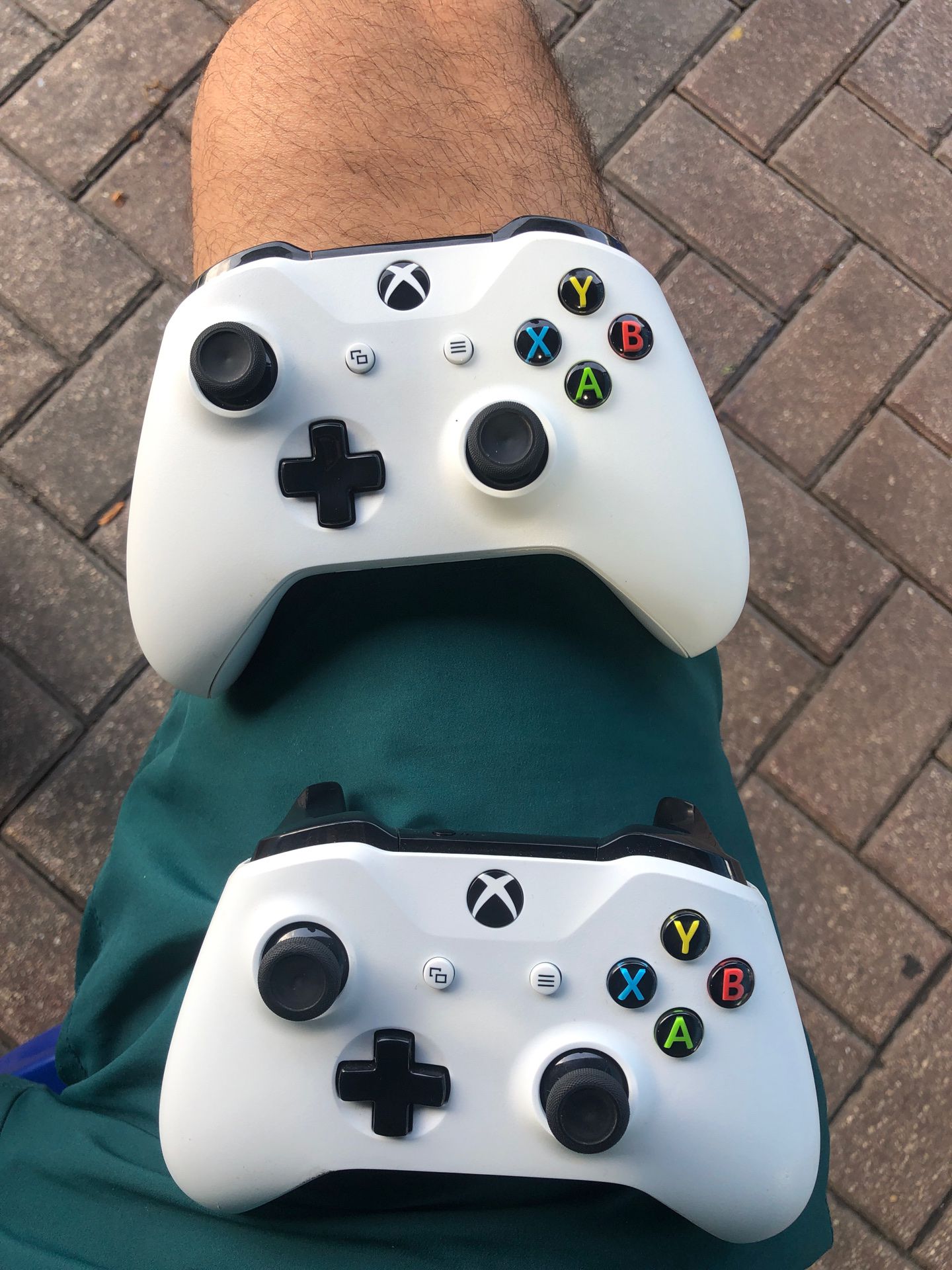 Xbox 1 controllers