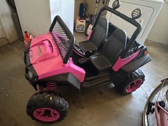 Peg Perego Polaris RZR 900 Kids Ride-On