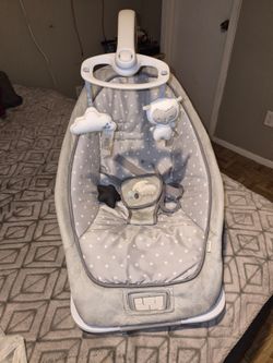 Ingenuity Cuddle Lamb Baby Rocking Seat