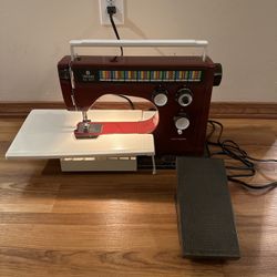Viking  SLE 6570 Sewing Machine 