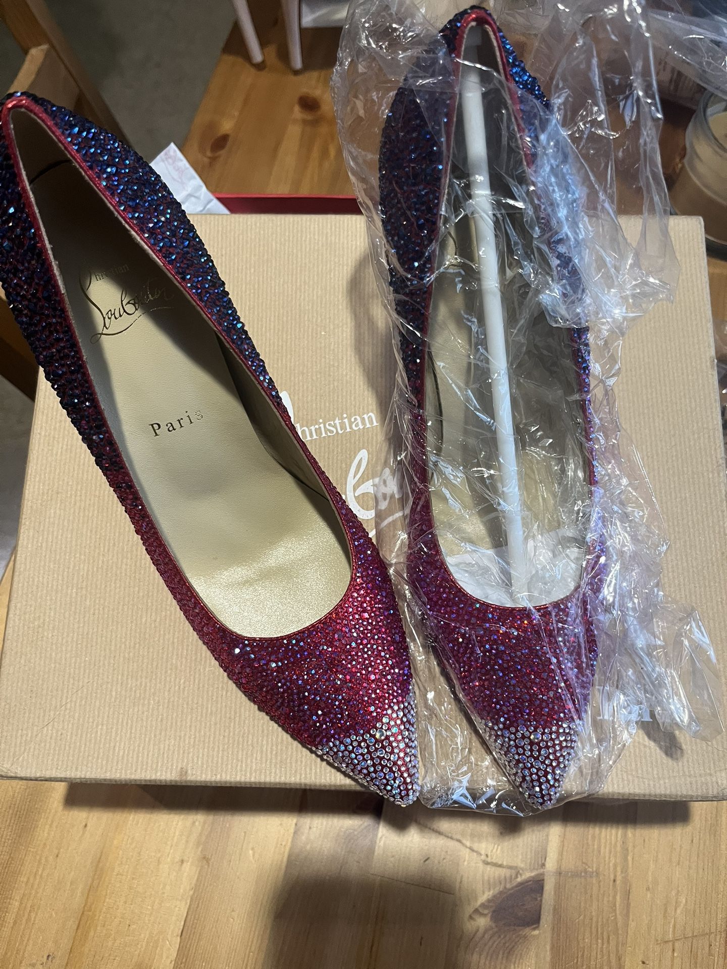 Christian Louboutin Sparkle Paris Line High Heels. Size 41