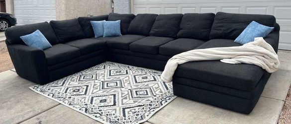 🛋️ Modern Living Spaces Sectional with Chaise - FREE Delivery 🚚