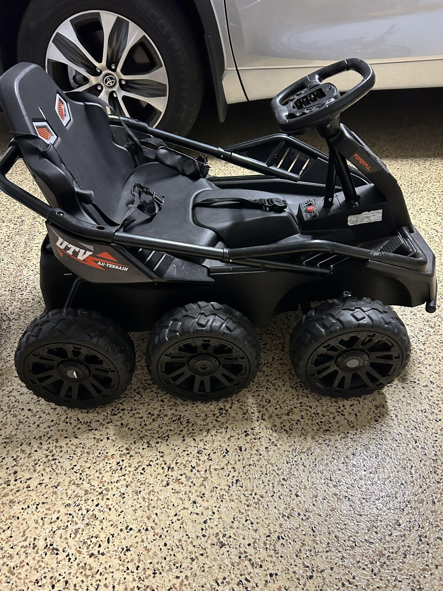 TEOAYEAH 24V Ride on Toys for Big Kids, 6 Eva Wheels UTV, 4x75W 5.9MPH Powerful Electric Car, 4WD/2WD Switch