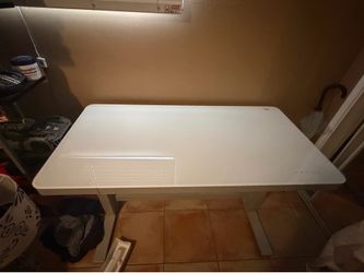 Adjustable Table