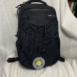 New  Black SwissTech Padded Laptop back pack Go Bag Great Buy