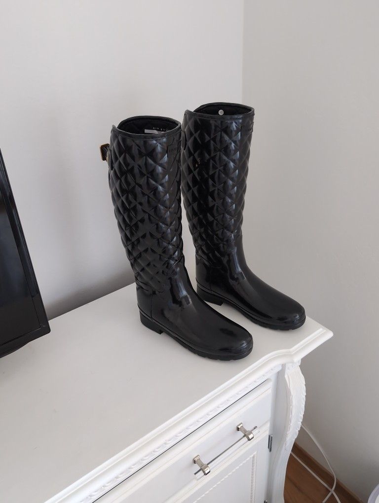 Black Hunter Rain Boots Size 8
