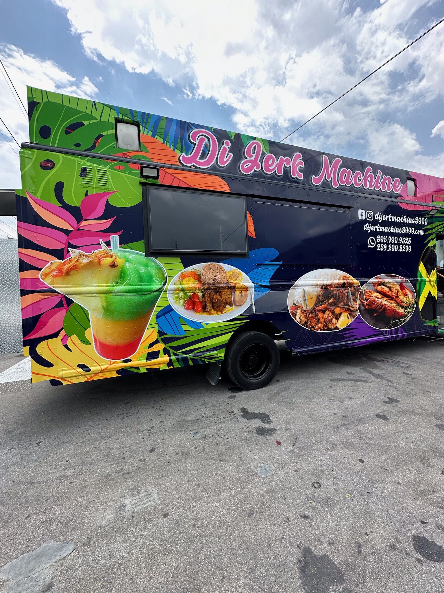 Custom Food Trucks- Ready In 14 Days