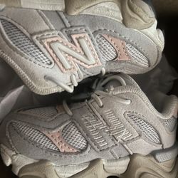 Baby Girl New Balance Size 4c
