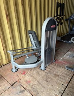 Star Trac Instinct Leg Press