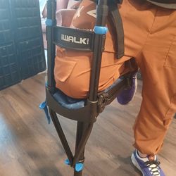 IWALK3.0 Hands Free Crutch - Pain Free Knee Crutch - Alternative To Crutches