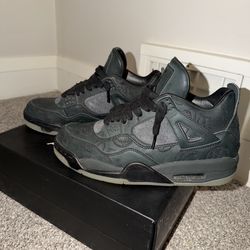 Jordan 4 Kaws