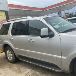 2003 Lincoln And Aviator 