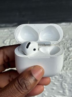 Apple AirPods 4th Gen