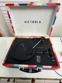 Victoria Bluetooth record player & records