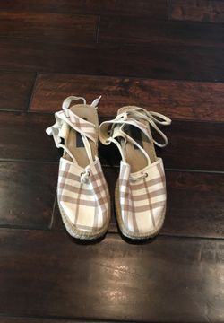 Burberry London wedge shoes size 39 or 8 1/2
