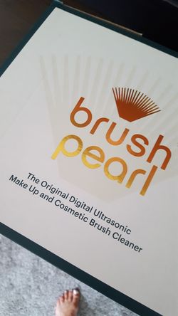 Brush Pearl make up brush sanitizer, new