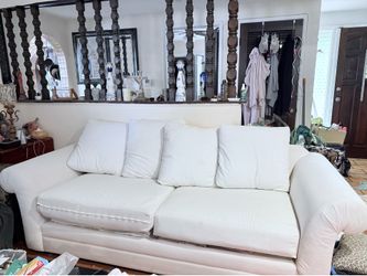 Sofa like new is available