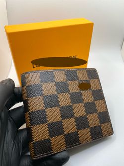 Designer men's Wallet logo pattern (Great deal)