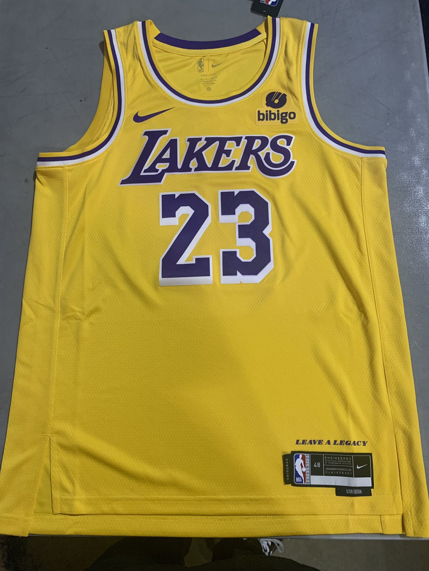 Los Angeles Lakers Lebron James Icon Swingman Jersey W/Bibigo Patch