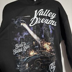 Size M Valley Dreams Hoodie 