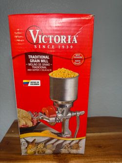 Victoria Manual Cast Iron Grain