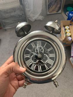 Metal click vintage style