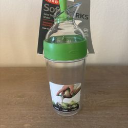 OXO Softworks Salad Dressing Shaker (new)