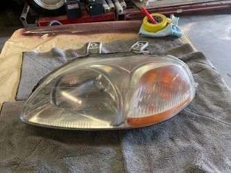 96 to 98 Honda Civic left headlight