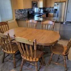 Dining Tabe With 6 Chairs