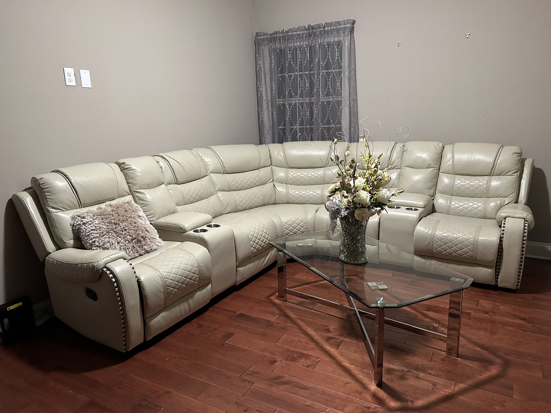 White Leather Sectional Set With Glass Table