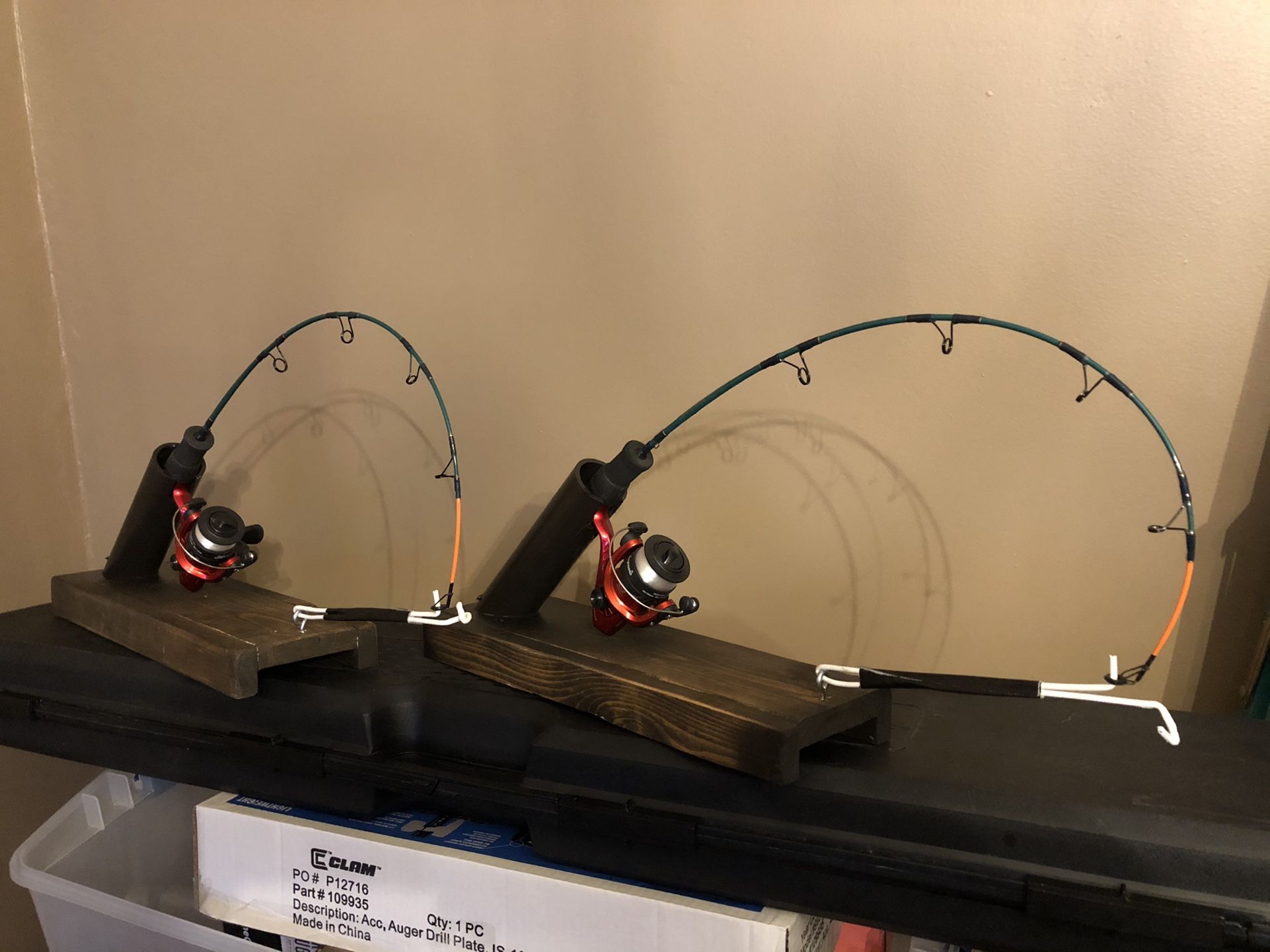 Automatic Hook Setter & Rod Combo For Ice Fishing for Sale in Albany