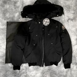 Moose knuckles Bomber Size Medium