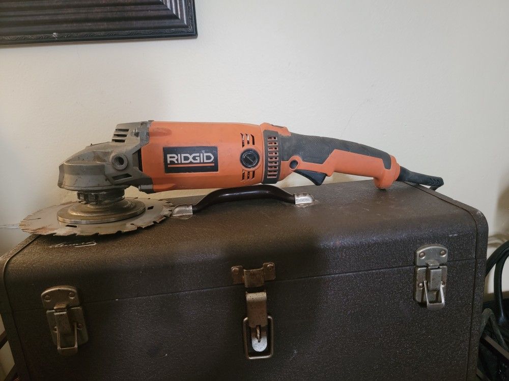 Ridged Angle Grinder 7in