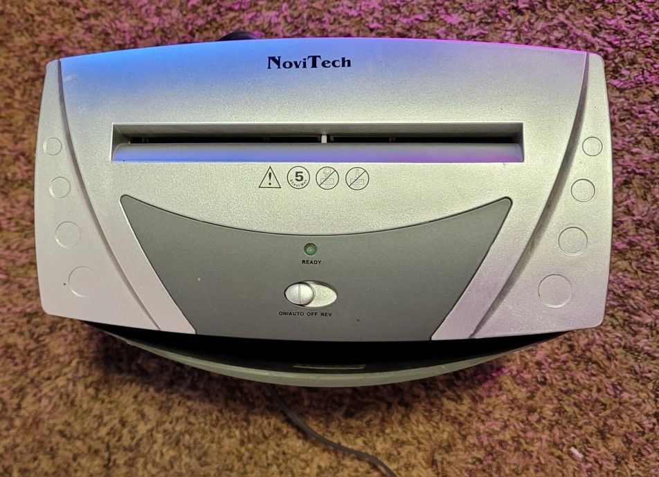 Novitech Paper Shredder