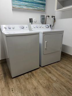 GE Washer & Dryer Set