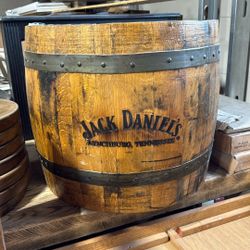 Jack Daniel Half Barrel 