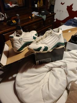 Jordan 14's 2005 white/blck/forest-Lt Graphite