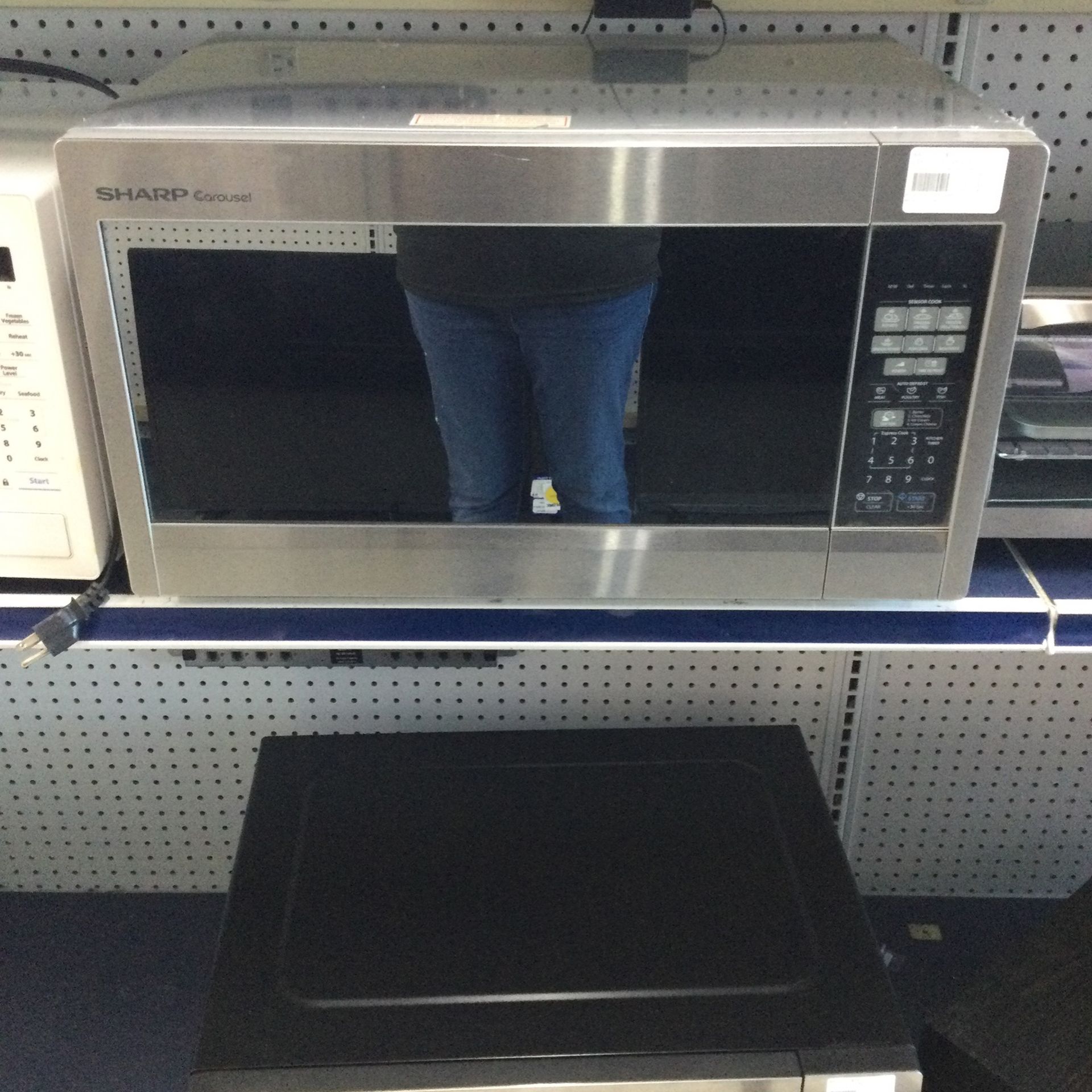 Microwave Oven 