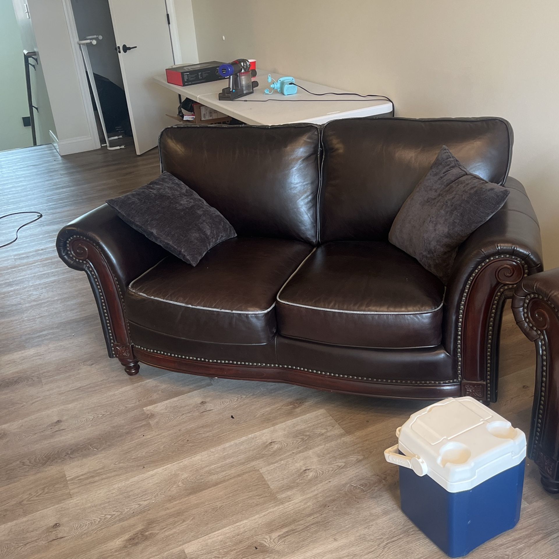 Couch & Loveseat