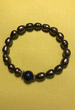 Freshwater pearl bracelet