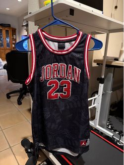 Jordan Jersey youth large good condition