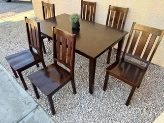 Free Delivery 🚚 Dining Table with 6 Chairs