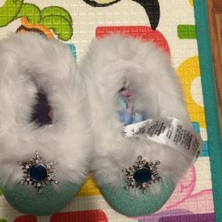 Frozen Slippers 